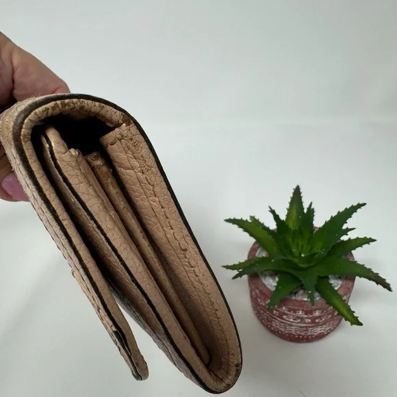 Chloe Tan Leather Long Wallet - Picture 8 of 11